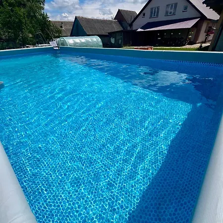 у лариси *